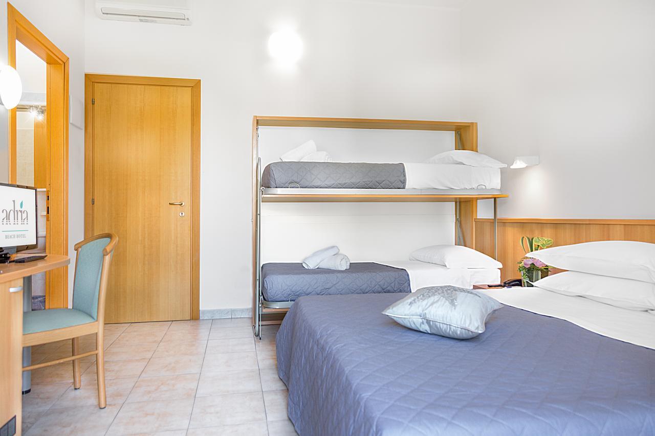 Adria Beach Hotel Alba Adriatica Esterno foto